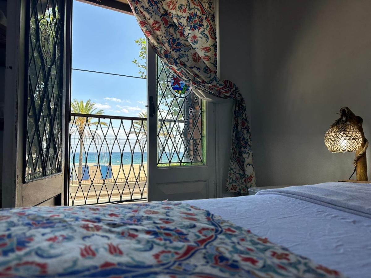 Vilador Beach Hotel Masnou Εξωτερικό φωτογραφία